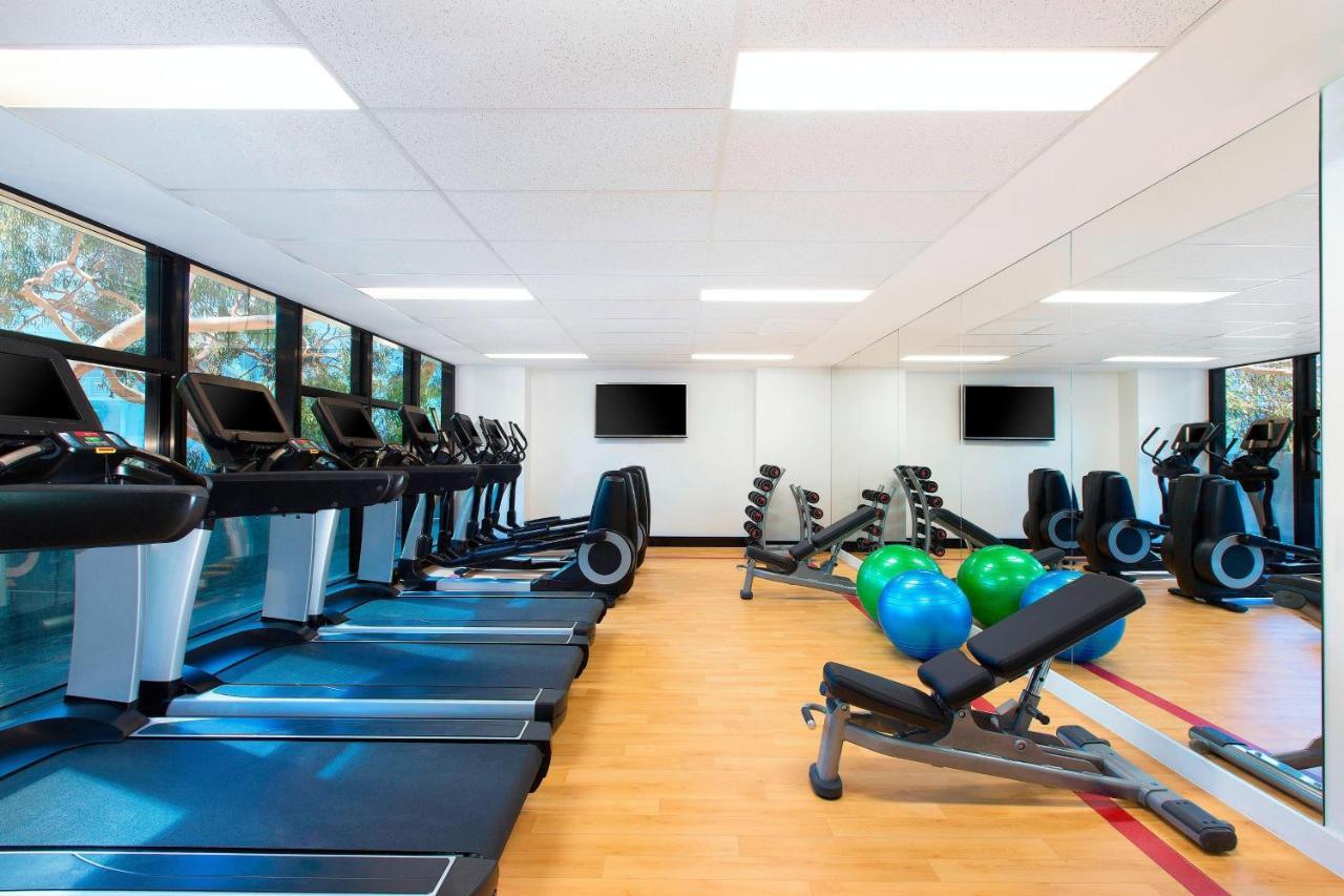 Sheraton Melbourne Hotel Exteriör bild The Westin Los Angeles Airport Fitness Center